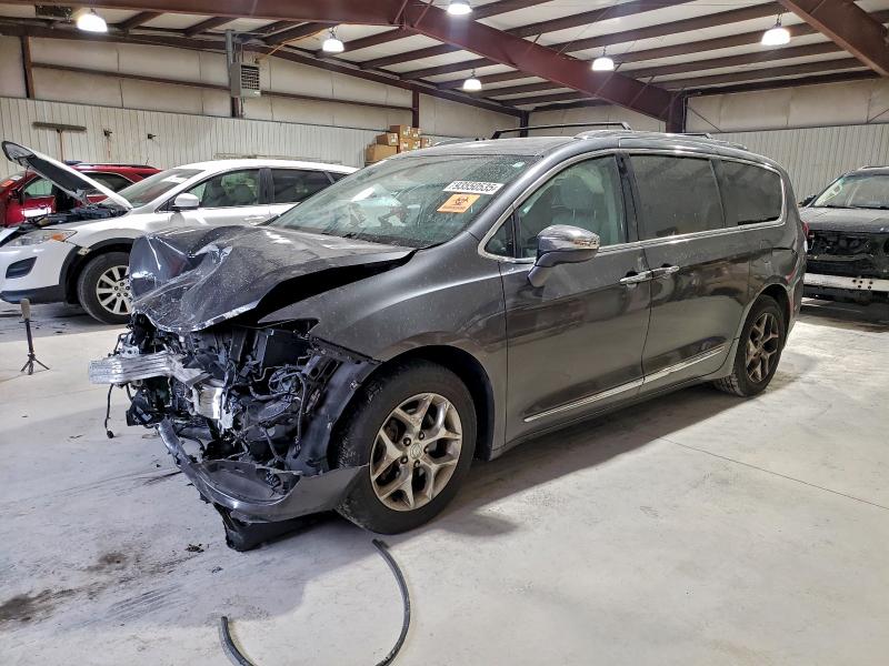 CHRYSLER PACIFICA L 2017 with VIN 2C4RC1GG5HR659619 - Photo from auction