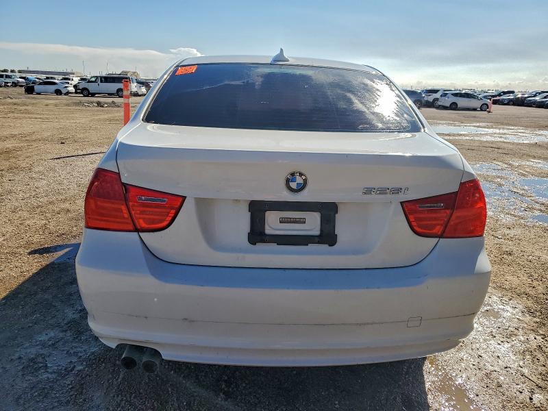 Photo 6 from auction – 2011 BMW 328 I with VIN WBAPH7G54BNM58984