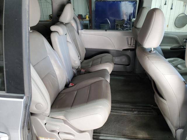 Photo 11 from auction – 2017 TOYOTA SIENNA XLE with VIN 5TDYZ3DC3HS802906