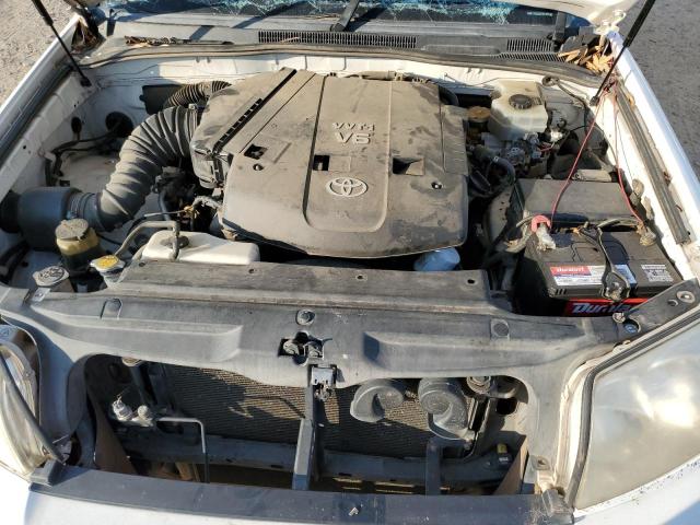 Photo 11 from auction – 2004 TOYOTA 4RUNNER SR with VIN JTEZU14R348019378