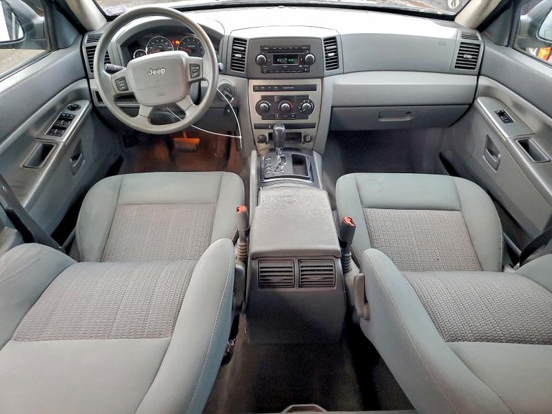 Photo 8 from auction – 2007 JEEP GRAND CHER with VIN 1J8GR48K57C680366