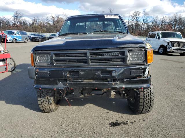 Photo 5 from auction – 1987 TOYOTA PICKUP XTR with VIN JT4RN67P3H5079774