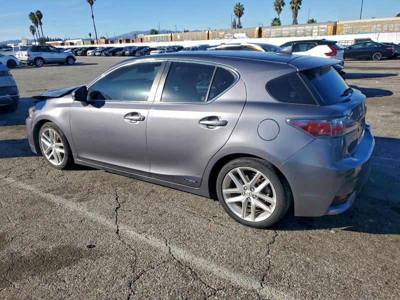 Photo 2 from auction – 2015 LEXUS CT 200 with VIN JTHKD5BH0F2231554