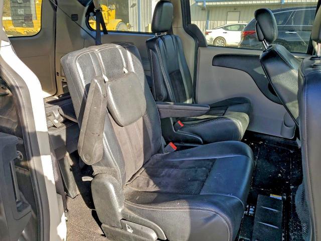 Zdjęcie 11 z aukcji – 2017 DODGE GRAND CARA z VIN 2C4RDGCG5HR774128