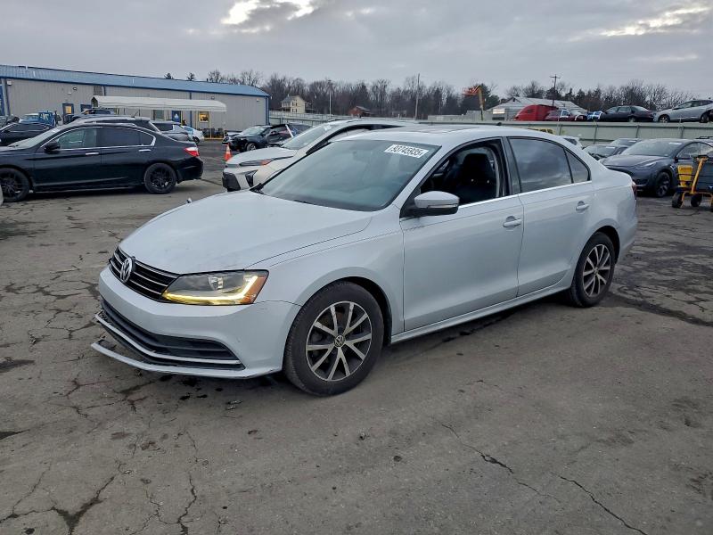 VOLKSWAGEN JETTA SE 2017 with VIN 3VWDB7AJ6HM291394 - Photo from auction