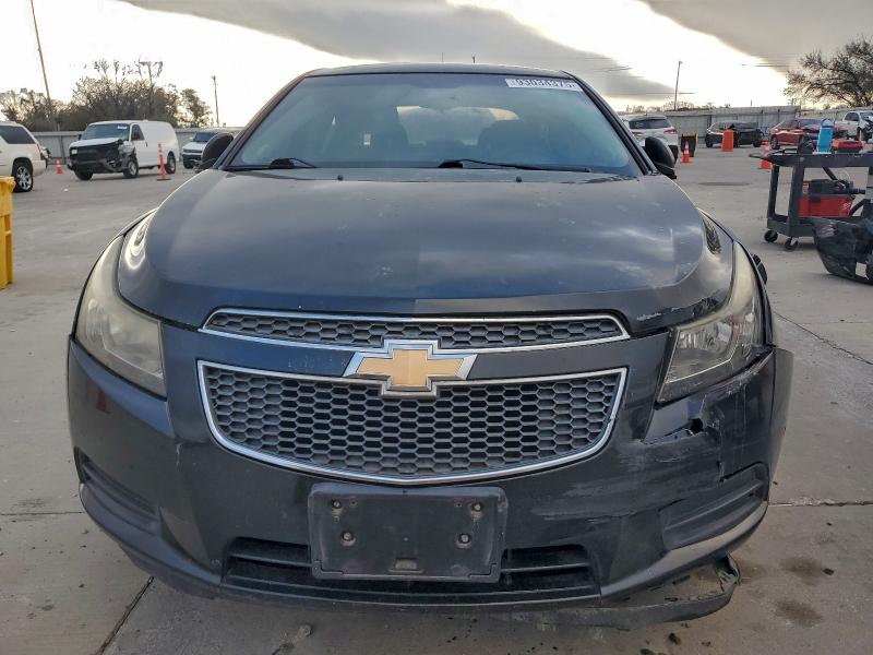 Photo 5 from auction – 2012 CHEVROLET CRUZE LS with VIN 1G1PC5SH9C7301649