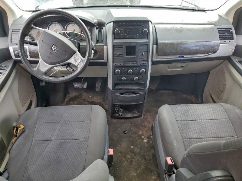 Photo 8 from auction – 2010 DODGE GRAND CARA with VIN 2D4RN5D16AR460119