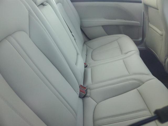 Photo 11 from auction – 2019 LINCOLN MKZ with VIN 3LN6L5A98KR613493