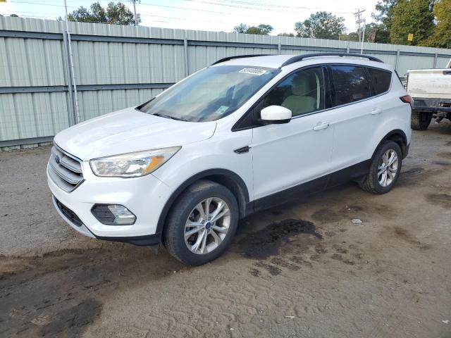 FORD ESCAPE SE 2018 with VIN 1FMCU9GD3JUB76626 - Photo from auction