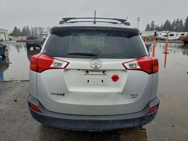 Photo 6 from auction – 2013 TOYOTA RAV4 XLE with VIN JTMRFREVXDD027722