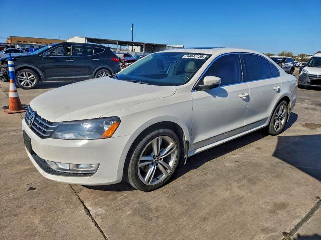 Photo 1 from auction – 2013 VOLKSWAGEN PASSAT SEL with VIN 1VWCN7A38DC048024