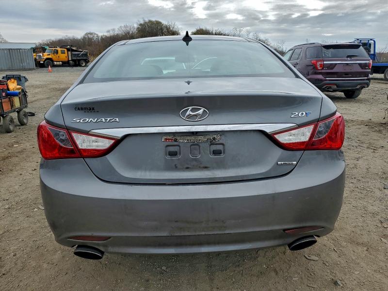 Photo 6 from auction – 2013 HYUNDAI SONATA SE with VIN 5NPEC4AB0DH559609