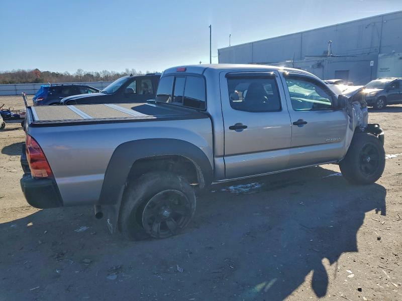 Photo 3 from auction – 2015 TOYOTA TACOMA DOU with VIN 5TFLU4EN7FX116695