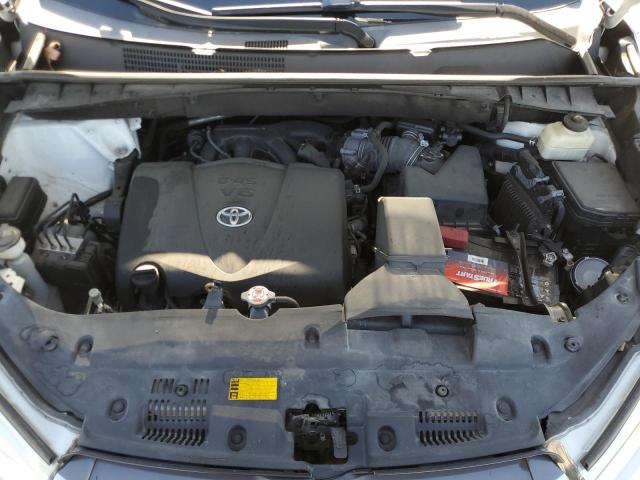 Photo 12 from auction – 2018 TOYOTA HIGHLANDER with VIN 5TDZZRFH6JS262098