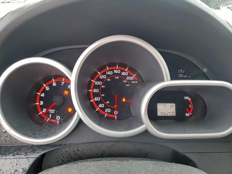 Photo 9 from auction – 2010 PONTIAC VIBE with VIN 5Y2SP6E83AZ416630