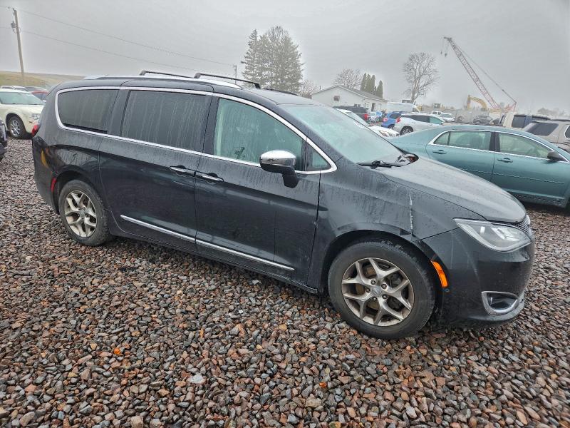 Photo 4 from auction – 2018 CHRYSLER PACIFICA with VIN 2C4RC1GG2JR258129
