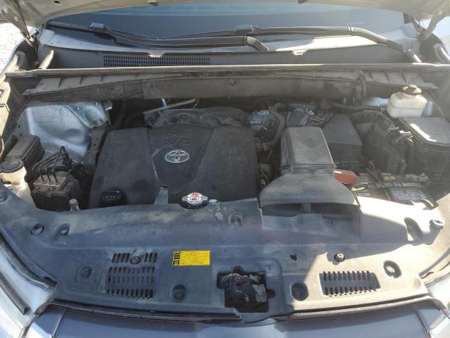 Photo 12 from auction – 2019 TOYOTA HIGHLANDER with VIN 5TDZZRFHXKS296353