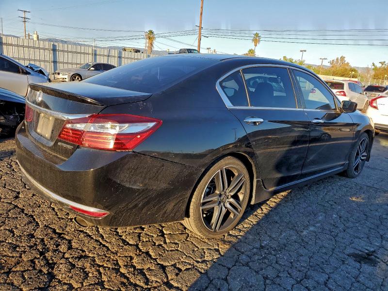 Photo 3 from auction – 2017 HONDA ACCORD SPO with VIN 1HGCR2F50HA024985