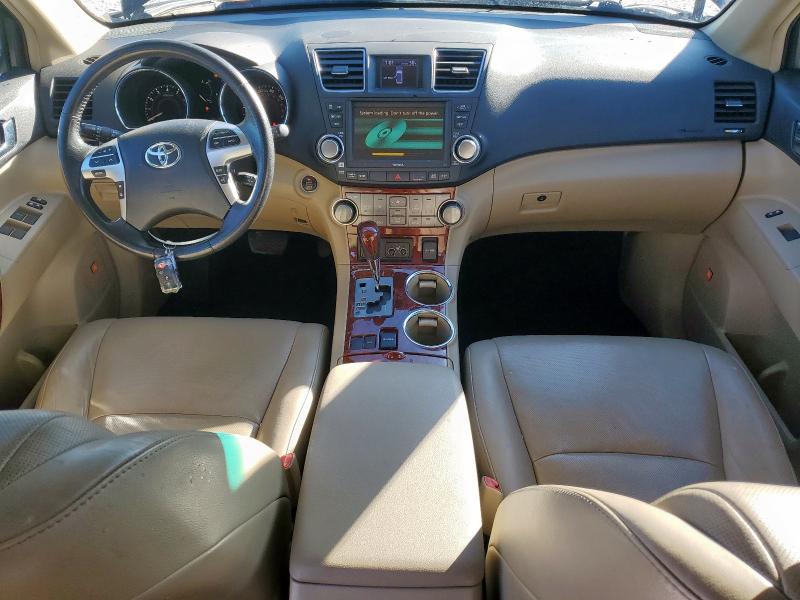 Photo 8 from auction – 2011 TOYOTA HIGHLANDER with VIN 5TDYK3EH6BS036482