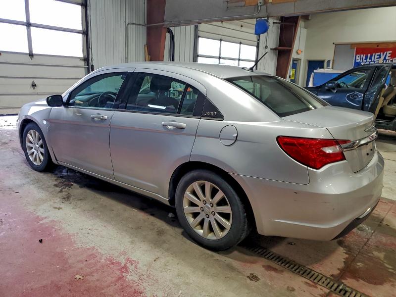 Photo 2 from auction – 2012 CHRYSLER 200 TOURIN with VIN 1C3CCBBB2CN298657