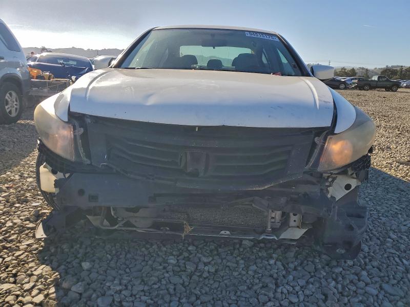 Photo 5 from auction – 2008 HONDA ACCORD with VIN JHMCP26378C064664