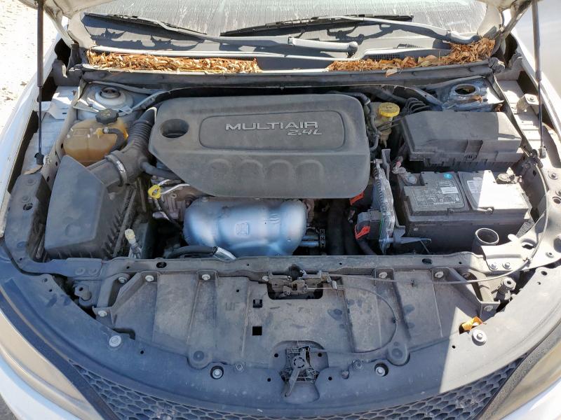 Photo 11 from auction – 2015 CHRYSLER 200 S with VIN 1C3CCCBB1FN614110