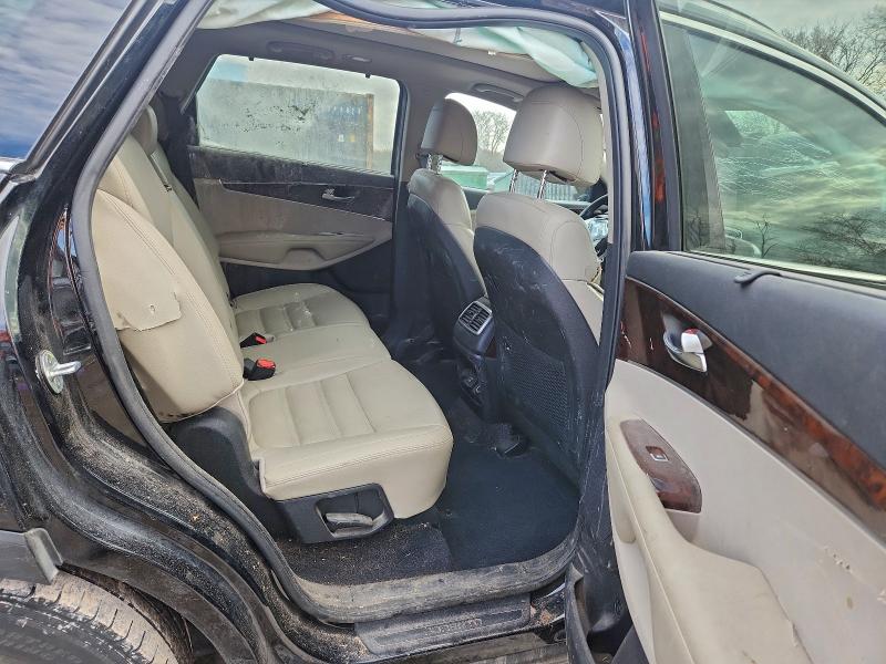 Photo 11 from auction – 2017 KIA SORENTO EX with VIN 5XYPHDA19HG259193
