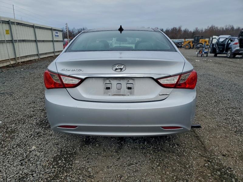 Foto 6 de la subasta – 2012 HYUNDAI SONATA SE con VIN 5NPEC4AC6CH447369
