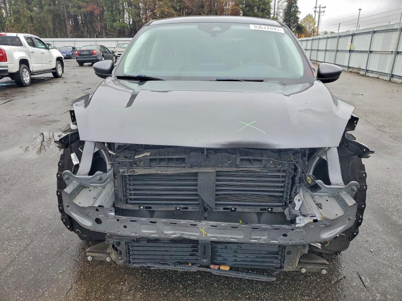 Photo 5 from auction – 2021 FORD ESCAPE SE with VIN 1FMCU0G65MUB06272