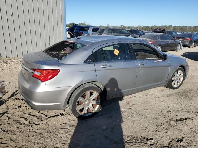 Photo 3 from auction – 2013 CHRYSLER 200 TOURIN with VIN 1C3CCBBBXDN705562