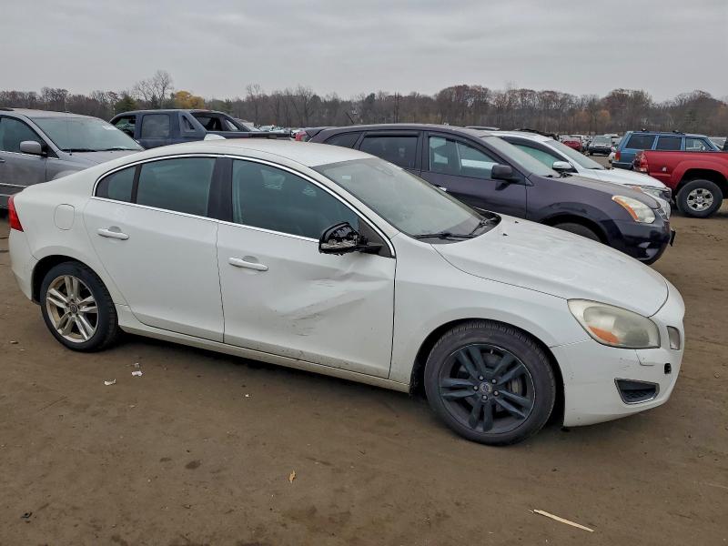 Photo 4 from auction – 2013 VOLVO S60 T5 with VIN YV1612FS4D2178087