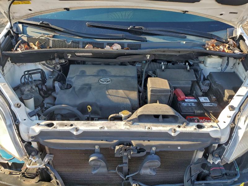 Photo 12 from auction – 2013 TOYOTA SIENNA with VIN 5TDKK3DC3DS386666