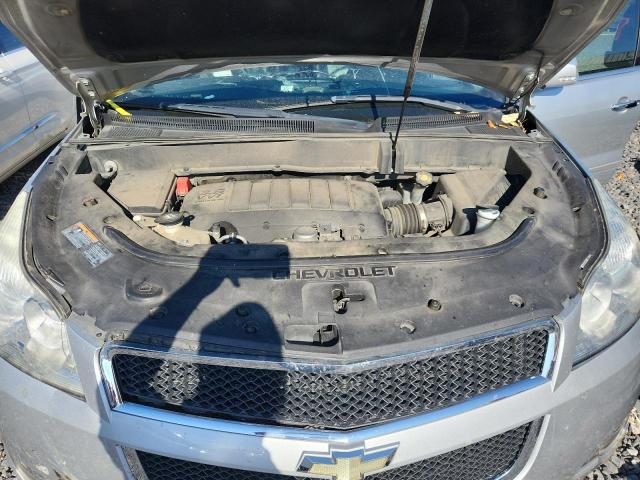 Photo 11 from auction – 2011 CHEVROLET TRAVERSE L with VIN 1GNKRJED3BJ274054