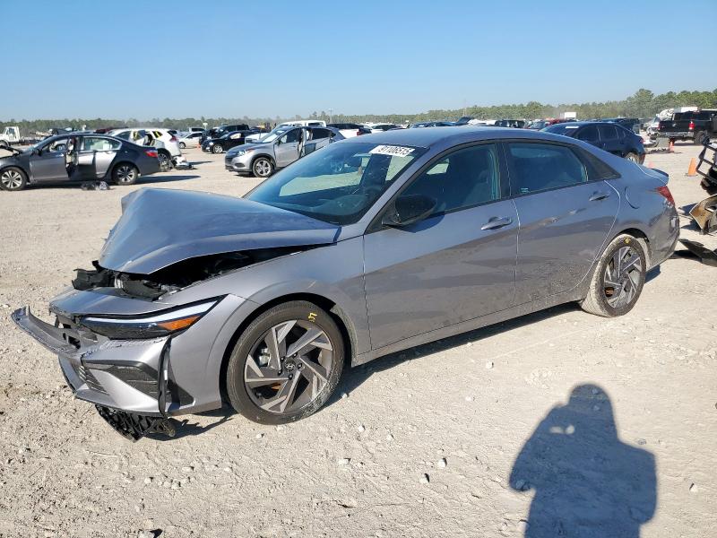 HYUNDAI ELANTRA 2025 with VIN KMHLM4DG2SU069957 - Photo from auction