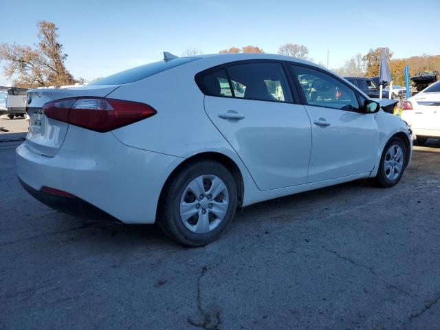 Photo 3 from auction – 2015 KIA FORTE LX with VIN KNAFX4A6XF5299554