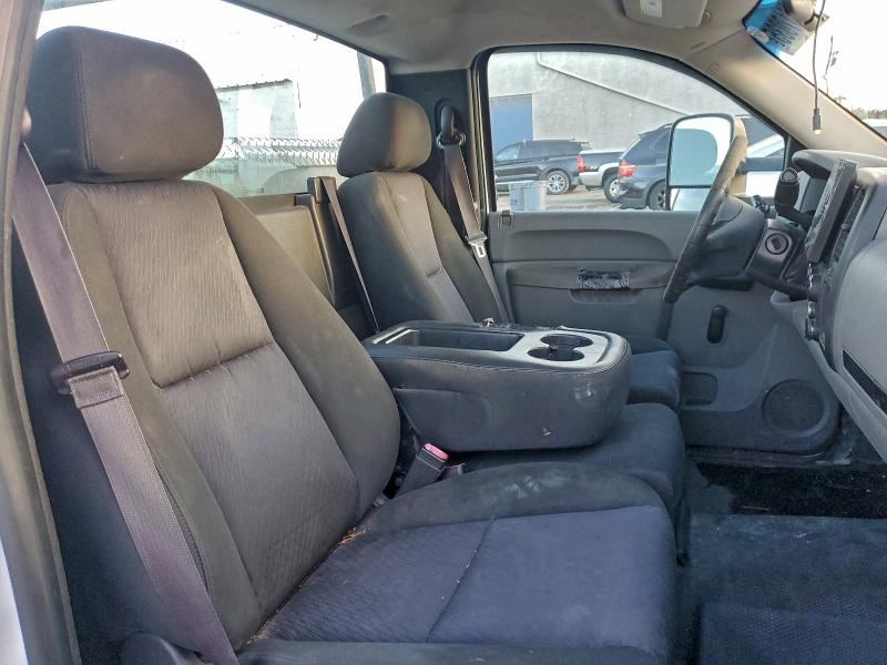 Photo 10 from auction – 2013 GMC SIERRA C15 with VIN 1GTN1TEX5DZ396342