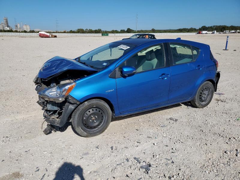 TOYOTA PRIUS C 2015 with VIN JTDKDTB38F1575522 - Photo from auction