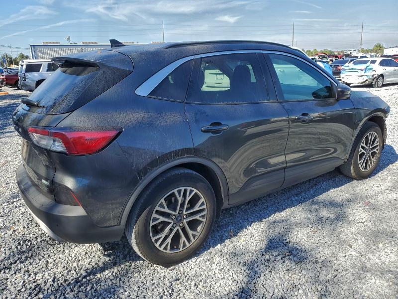 Photo 3 from auction – 2020 FORD ESCAPE SEL with VIN 1FMCU0H67LUA24282