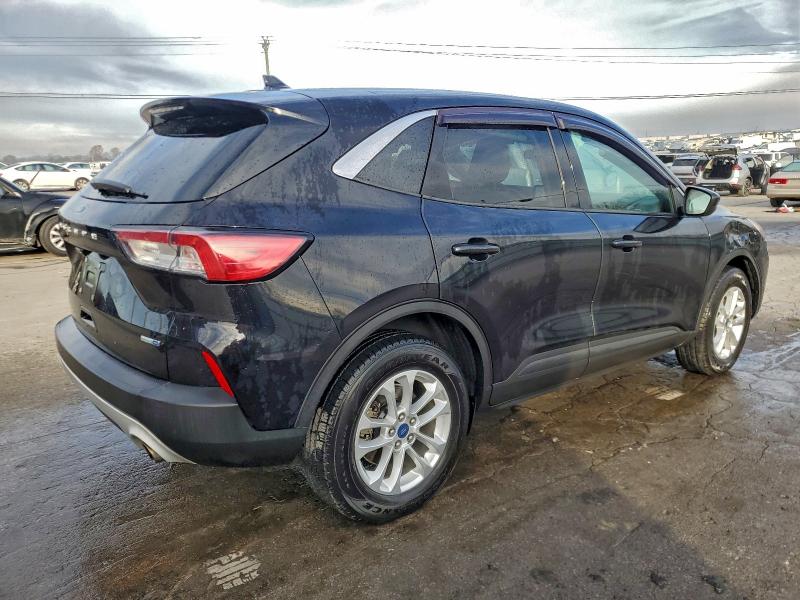 Photo 3 from auction – 2020 FORD ESCAPE SE with VIN 1FMCU9G69LUA23401