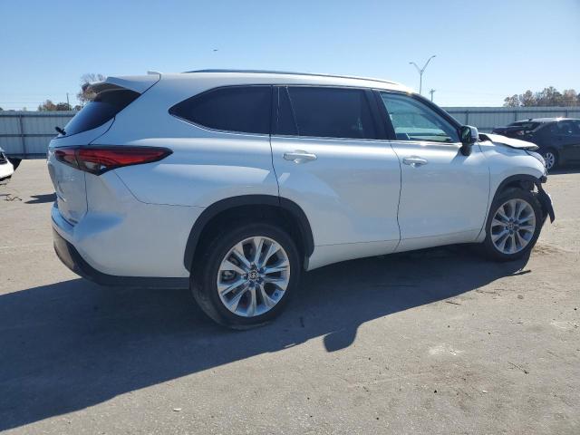 Фото 3 с аукциона – 2023 TOYOTA HIGHLANDER с VIN 5TDKDRAH1PS028306