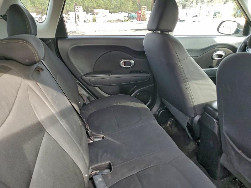 Photo 11 from auction – 2014 KIA SOUL with VIN KNDJN2A28E7038902