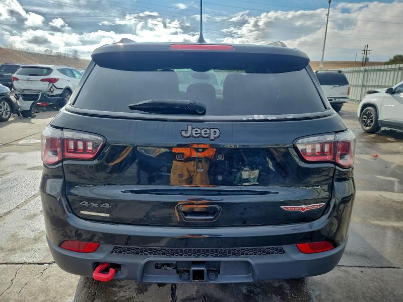Photo 6 from auction – 2018 JEEP COMPASS TR with VIN 3C4NJDDB1JT419291