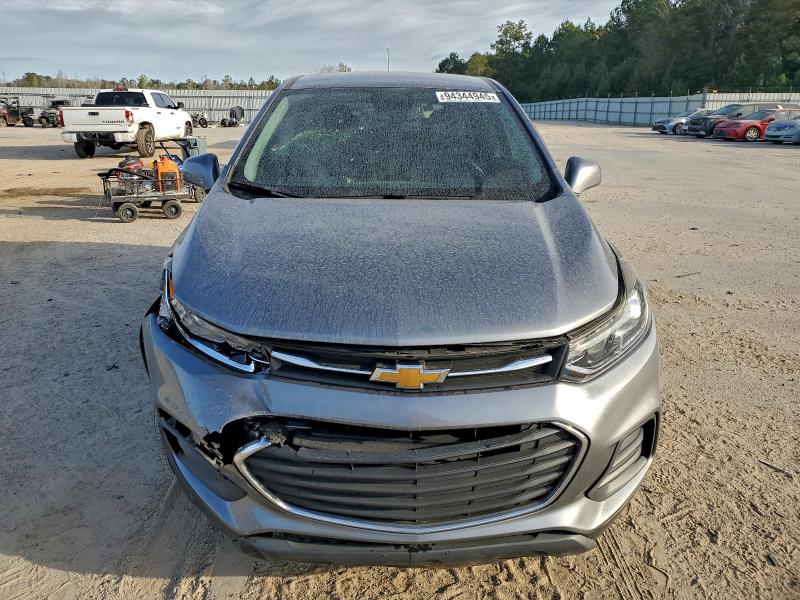 Photo 5 from auction – 2020 CHEVROLET TRAX LS with VIN 3GNCJKSB6LL196514