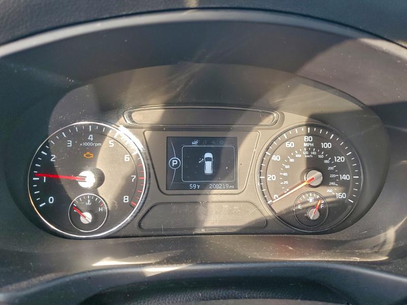 Photo 9 from auction – 2016 KIA SORENTO LX with VIN 5XYPGDA39GG053312
