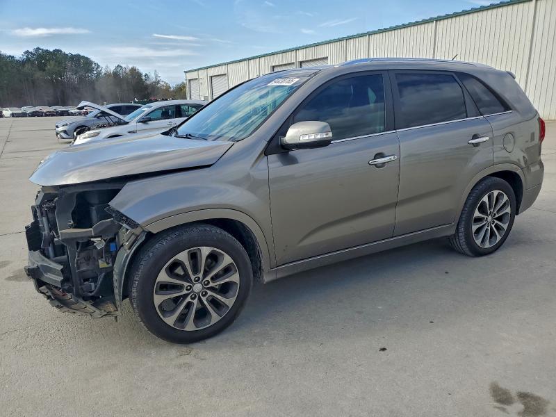 KIA SORENTO SX 2014 with VIN 5XYKW4A7XEG517348 - Photo from auction