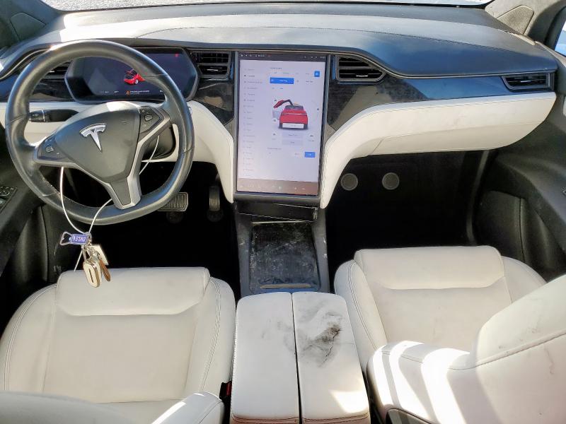 Photo 8 from auction – 2020 TESLA MODEL X with VIN 5YJXCBE23LF303209