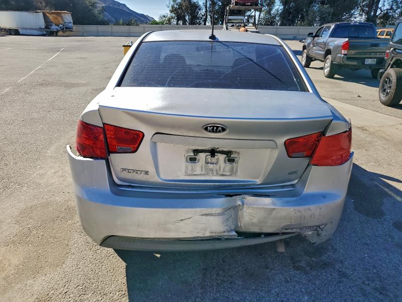 Photo 6 from auction – 2010 KIA FORTE EX with VIN KNAFU4A27A5141557