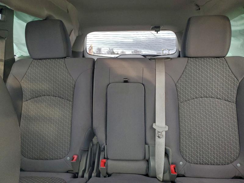 Photo 10 from auction – 2011 CHEVROLET TRAVERSE L with VIN 1GNKVGEDXBJ352070