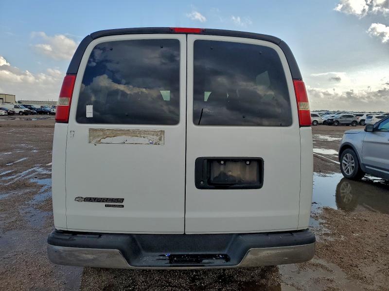 Photo 6 from auction – 2012 CHEVROLET EXPRESS G2 with VIN 1GAWGRFA1C1145453