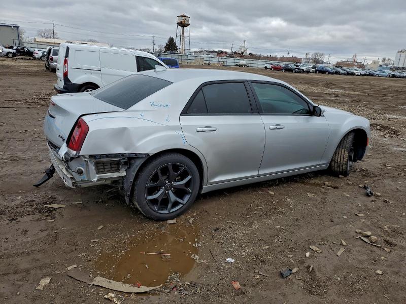 Фото 3 с аукциона – 2021 CHRYSLER 300 с VIN 2C3CCABG7MH525552